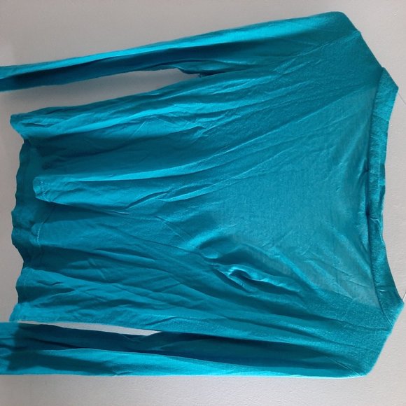 Nirvana Top Medium LowCut Sexy V Neck Blue NIRVANA - Picture 2 of 5